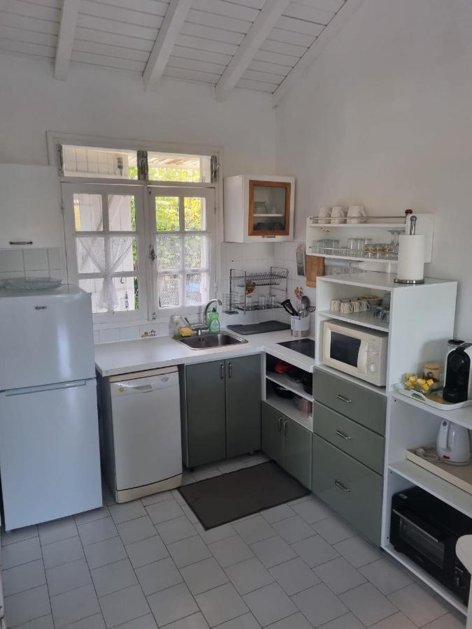 La Villa Les Palmiers Simplicite Convivialite Сен Франсоа Екстериор снимка